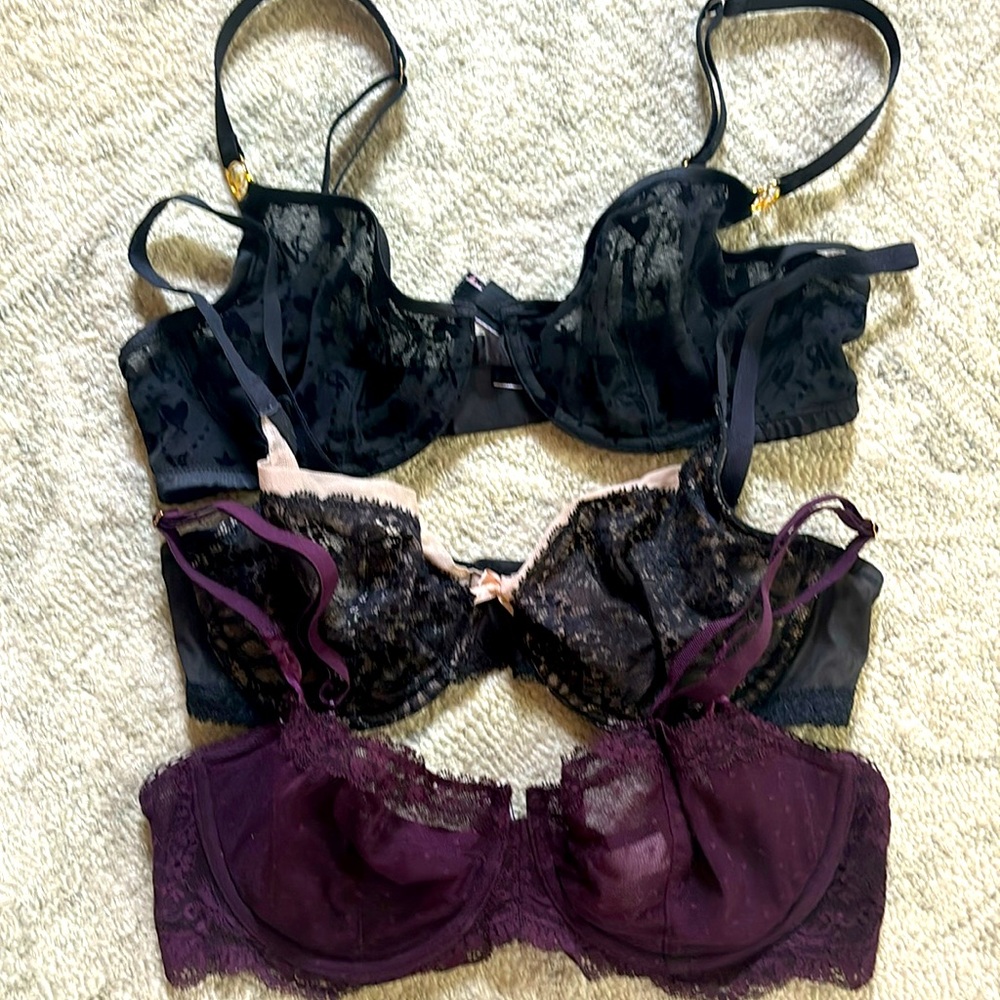 VS bras